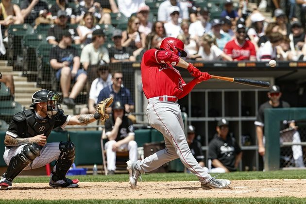 Angels rout White Sox as Shohei Ohtani homers twice