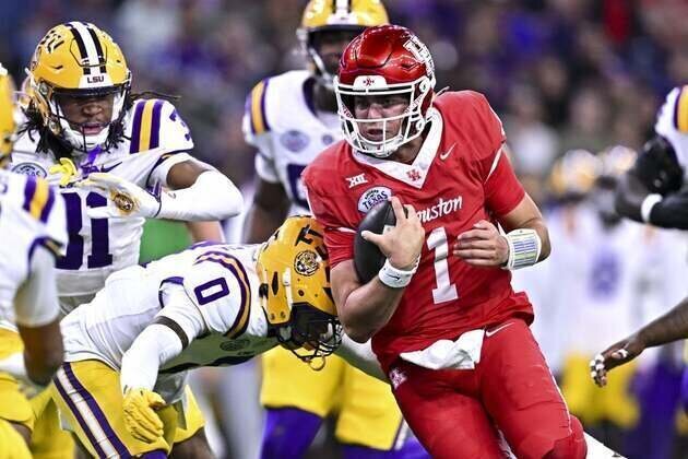 Conner Weigman (4 TDs), No. 21 Houston top LSU in Texas Bowl