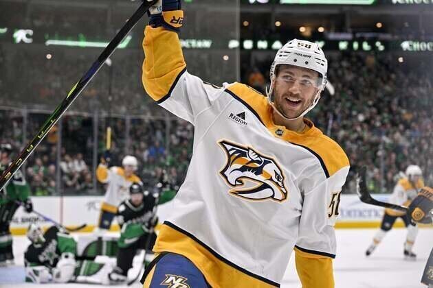 Predators continue fire sale, trade F Michael Bunting to Stars