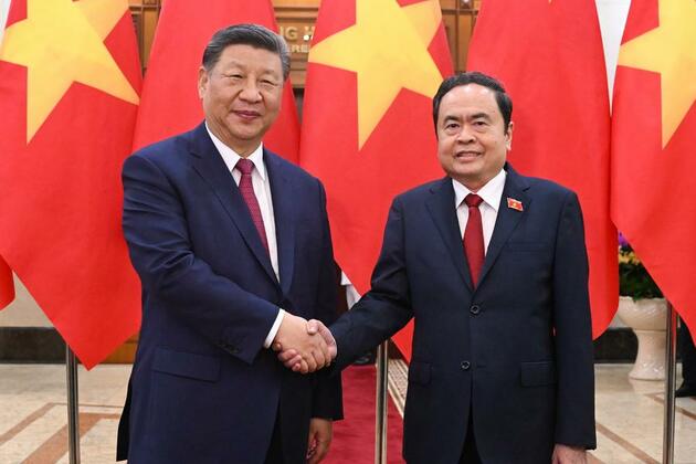 Xi urges China, Vietnam to jointly march toward modernization
