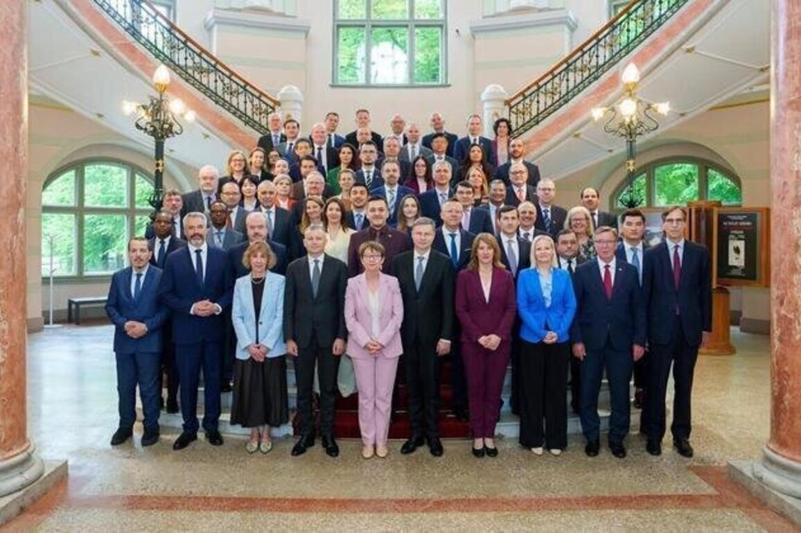 UAE participates in EBRD Board of Governors Meeting