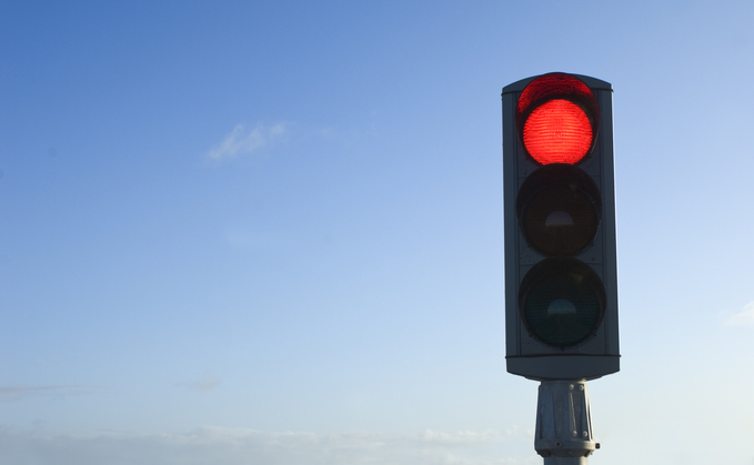 Red alert: Can traffic-light labelling of high-carbon products drive climate action?