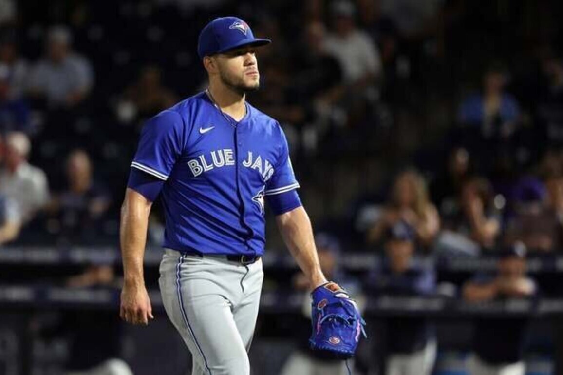 Blue Jays RHP Jose Berrios scheduled for elbow surgery