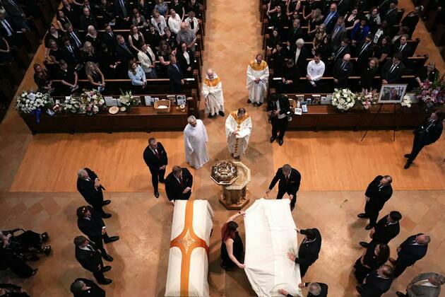 Opinion - Minnesotas leaders are grieving. Lets give them grace.