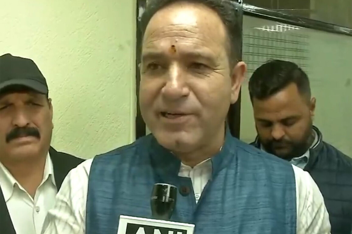 J-K Assembly Walkout: "People pinned their hopes on the Abdullah govt", says LoP Sunil Sharma