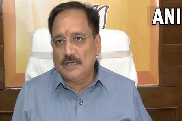 "His signatures are on founding charter of Jan Sangh, ABVP, BJP": Delhi BJP Chief on VK Malhotra's demise