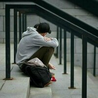 Eating disorder symptoms in teens can be traced back to family hardship, new study shows