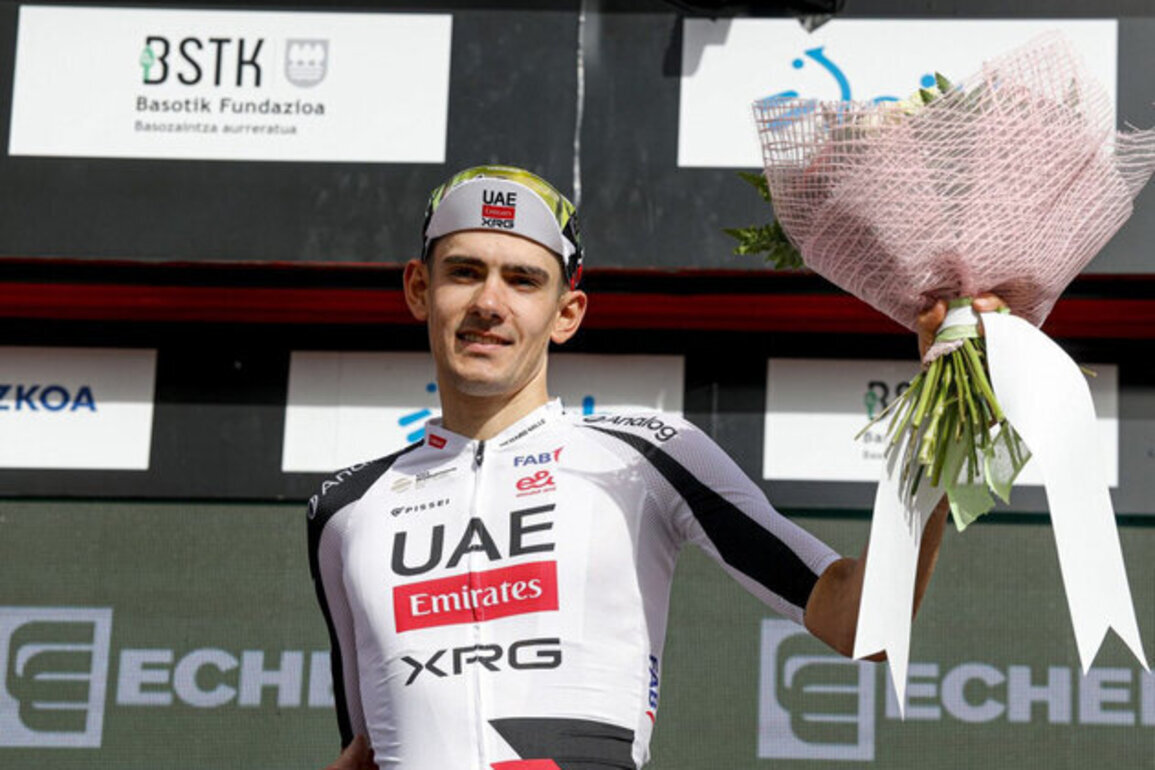 UAE Team Emirates-XRG claim second place on stage 3 of Itzulia Basque Country
