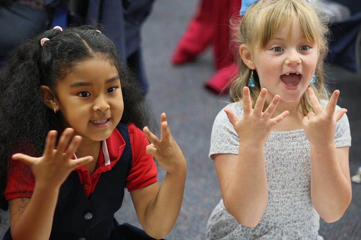 Is there a right way to teach kids to read&quest; Inside Californias phonics push