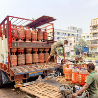 Over 51.8 lakh domestic LPG cylinders delivered on April 25: Petroleum Ministry