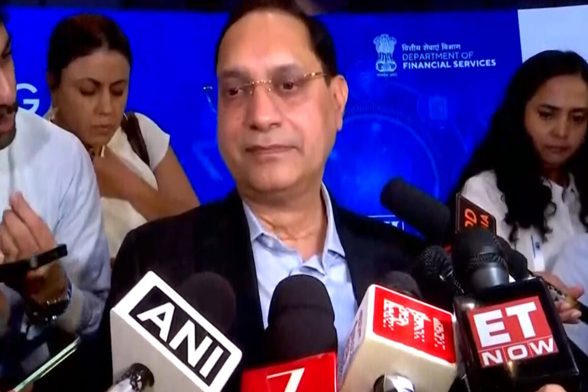 Review of LODR norms has begun, clarity on NSE IPO in due course: SEBI Chief