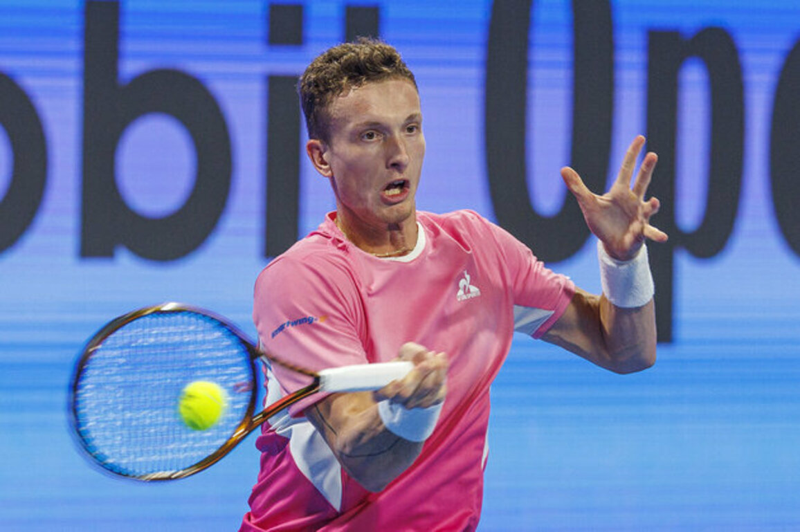 Carlos Alcaraz stunned by Jiri Lehecka in Qatar Open quarterfinals