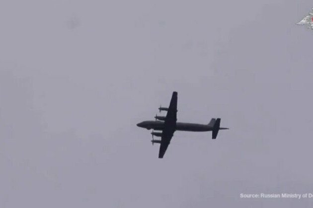 Russian submarine hunters carry out bombing drills