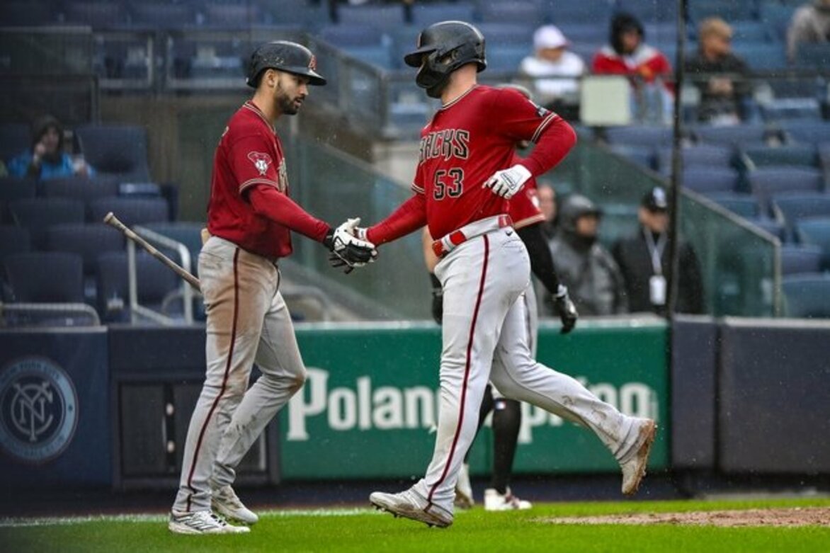 Diamondbacks continue postseason hunt against Yankees