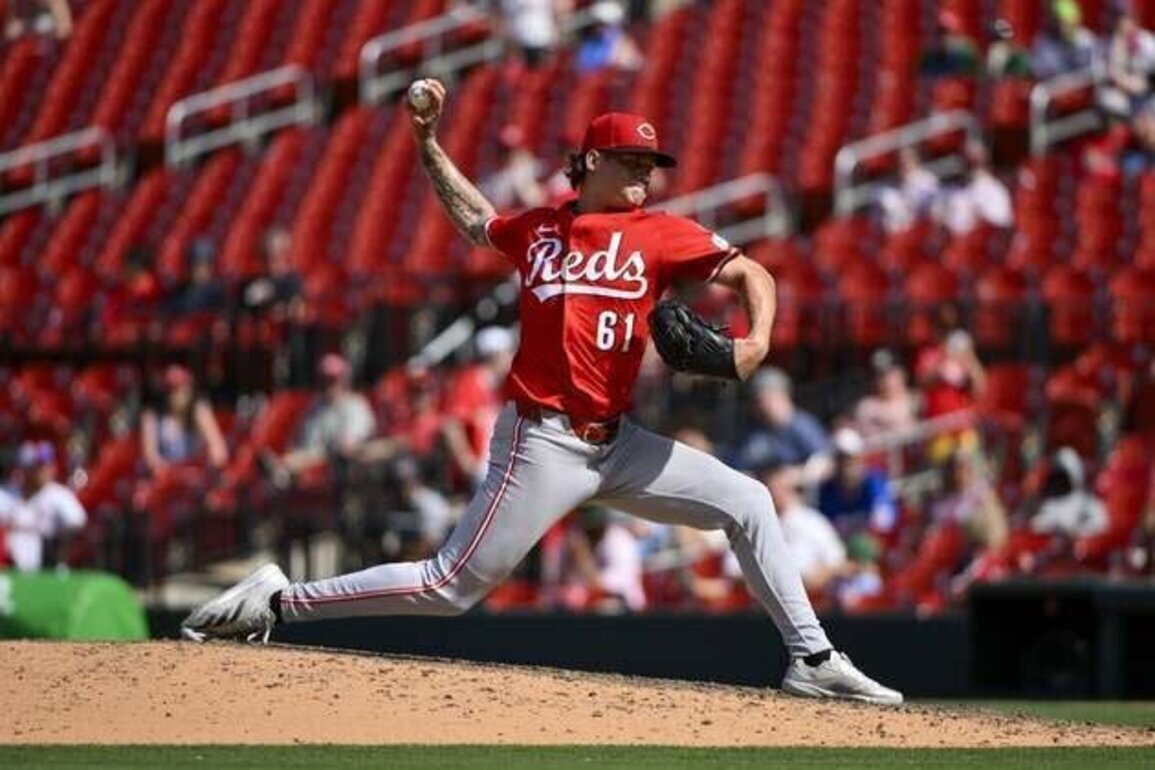 Reds prospect Chase Petty tested in season debut against streaking Cubs
