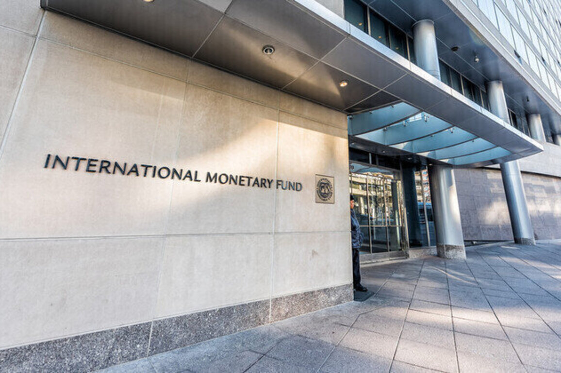IMF to pressure Ukraine amid corruption scandal
