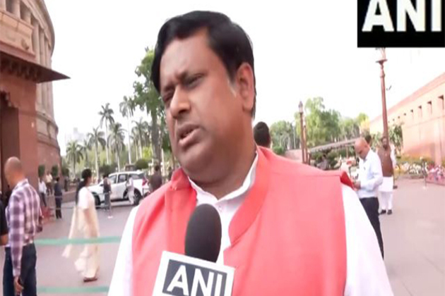 "Mamata Banerjee and the police is responsible of this:" Sukanta Majumdar on attack on BJP leader's house