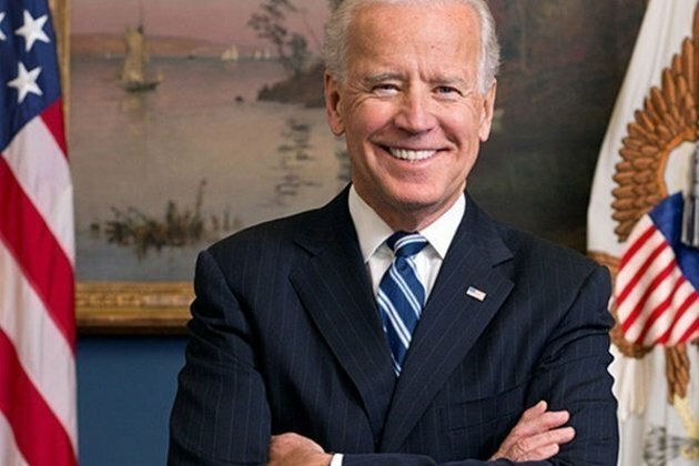 Biden jokingly challenges Trump to push-up challenge
