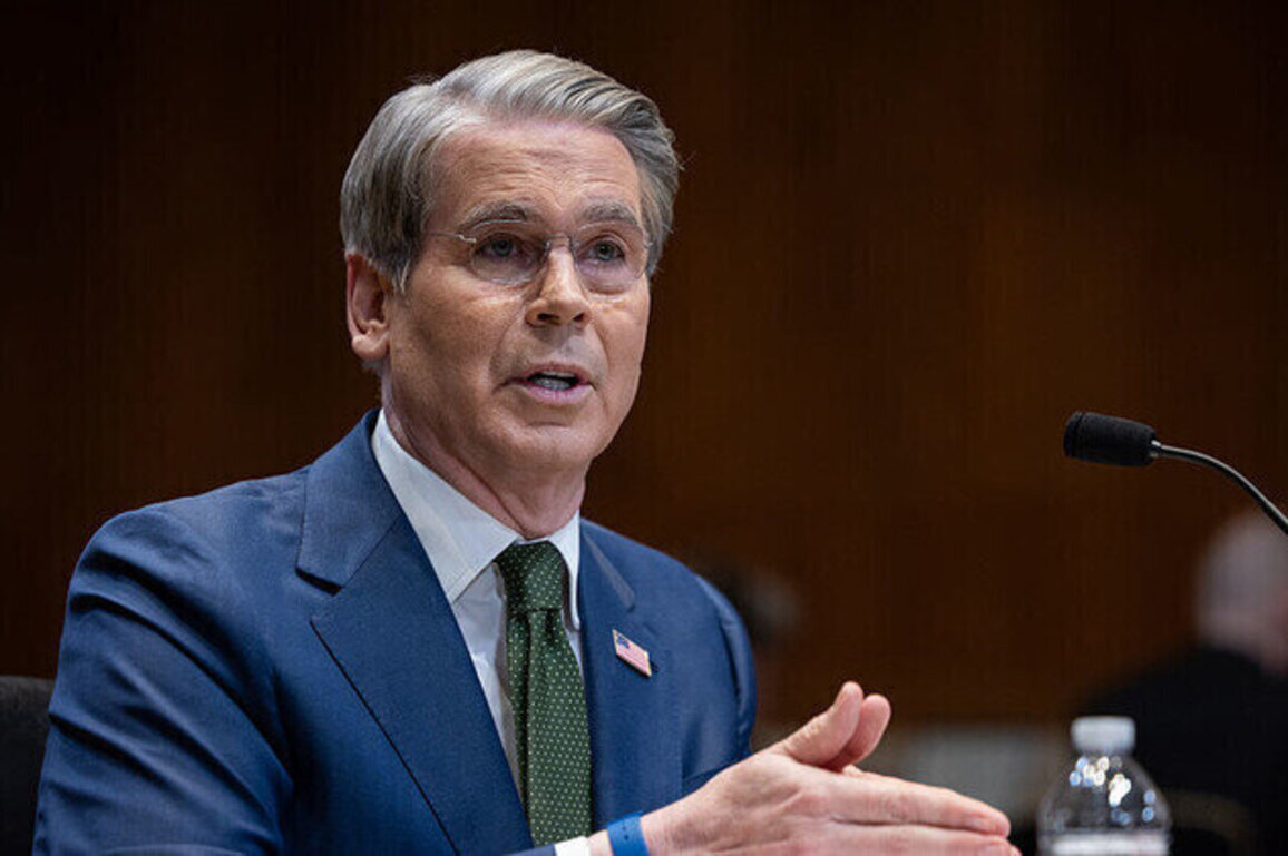 US defends Russia oil sanctions waiver extension
