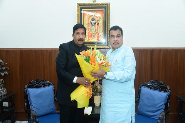 Himachal Deputy CM urges Nitin Gadkari to increase validity of All India taxi permit to 15 years