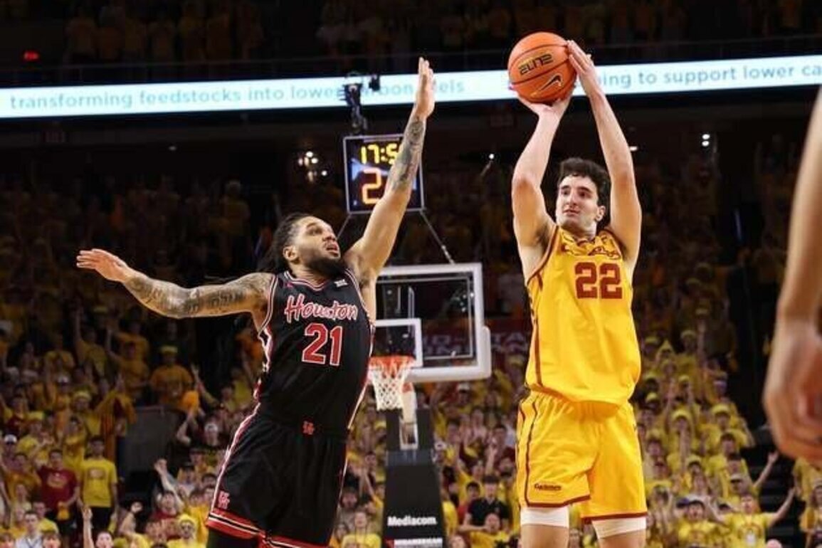 No. 6 Iowa State's late 17-4 run produces win over No. 2 Houston