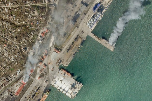 Live: Pro-Russia separatists say in control of Mariupol port