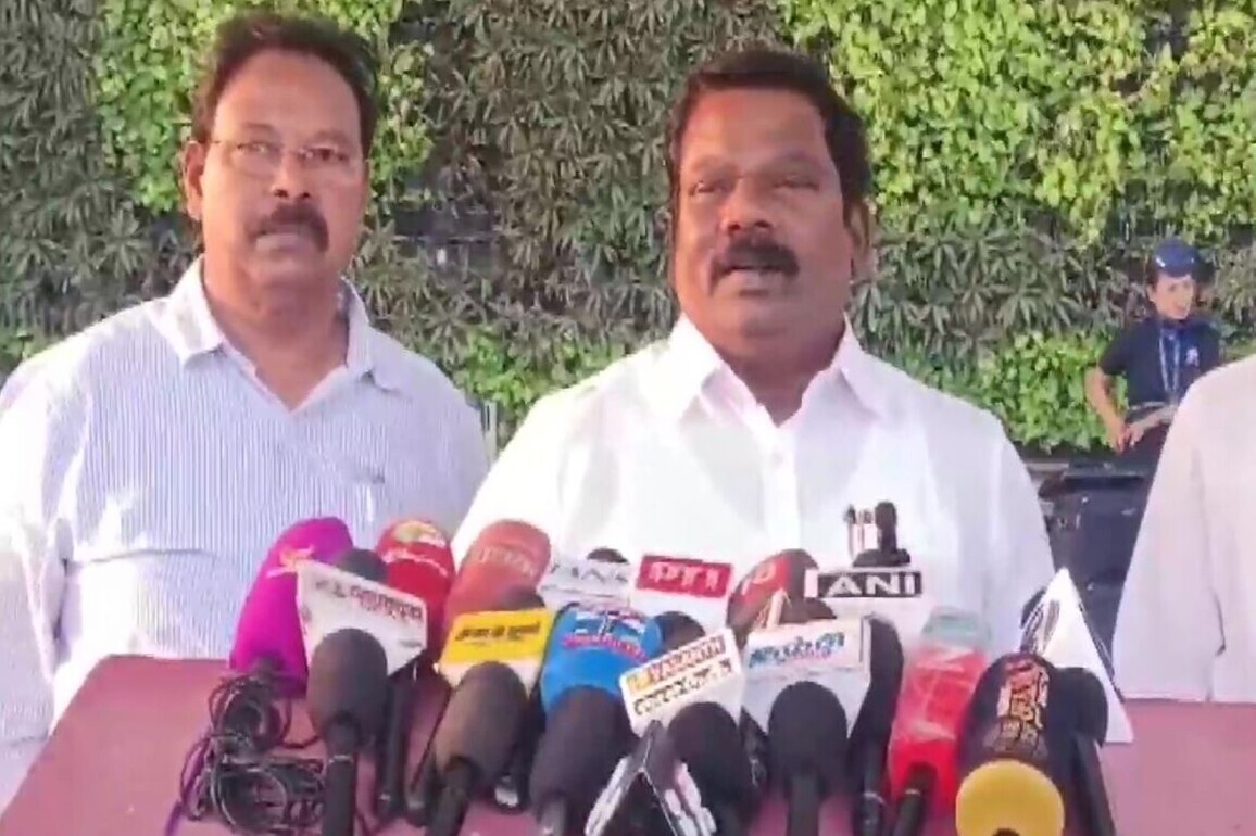 "BJP is like an octopus... already swallowed three-fourths of AIADMK": Tamil Nadu Congress Chief