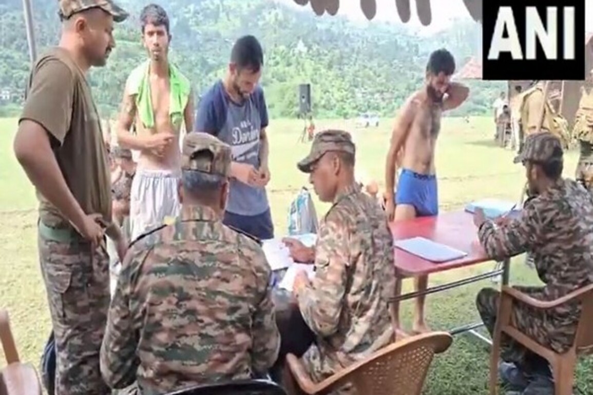 J-K: Indian Army's Mandher Battalion holds Defence Porters recruitment rally in Poonch