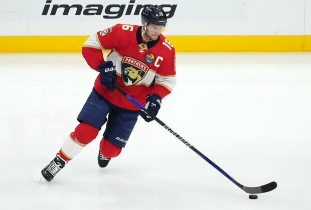 Panthers welcome Aleksander Barkov (knee) back to lineup