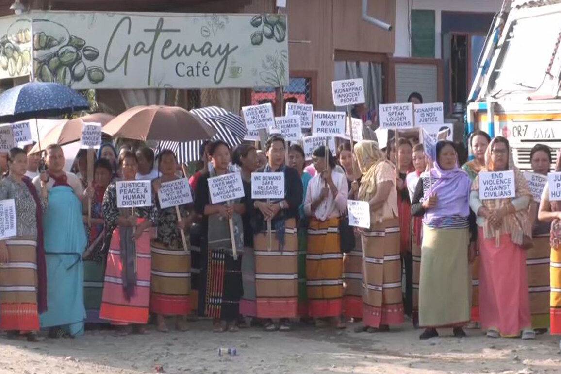 Mass rally in Manipur demands immediate release of six Naga hostages