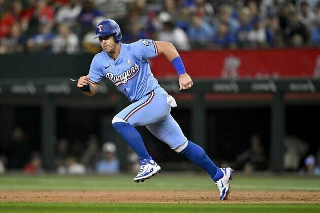 Jake Burger's blast lifts Rangers past Astros