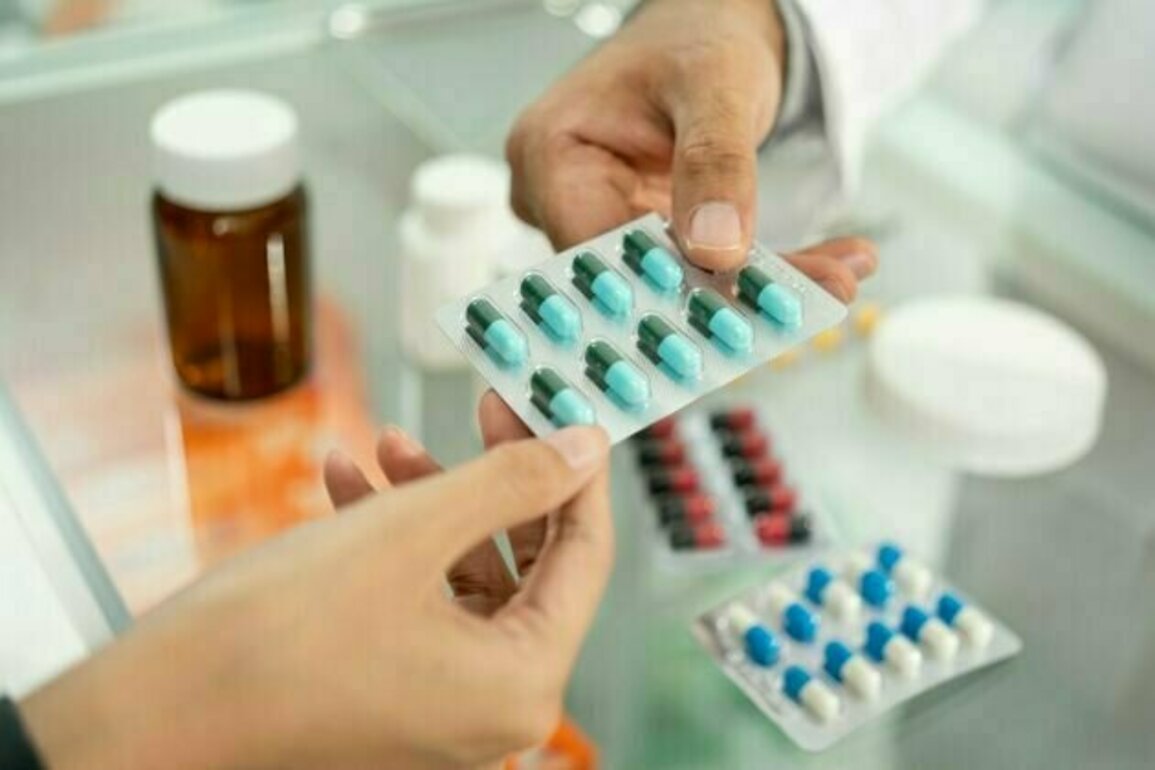 Konsumsi banyak obat sekaligus demi sembuhkan penyakit: Apa akibatnya?