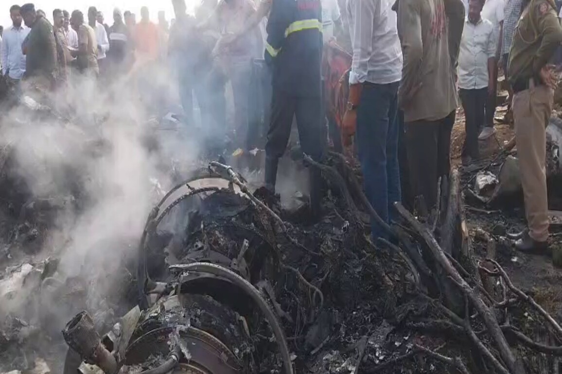Baramati plane crash: Political leaders across parties condoles Ajit Pawar's death
