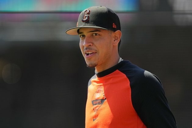 Astros acquire INF/OF Mauricio Dubon from Giants