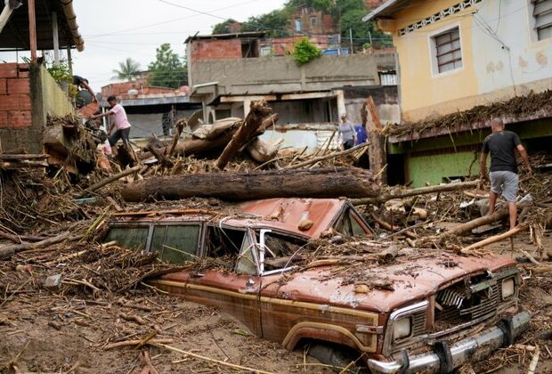 Rain-fueled Landslide Sweeps Through Venezuela Town; 22 Dead