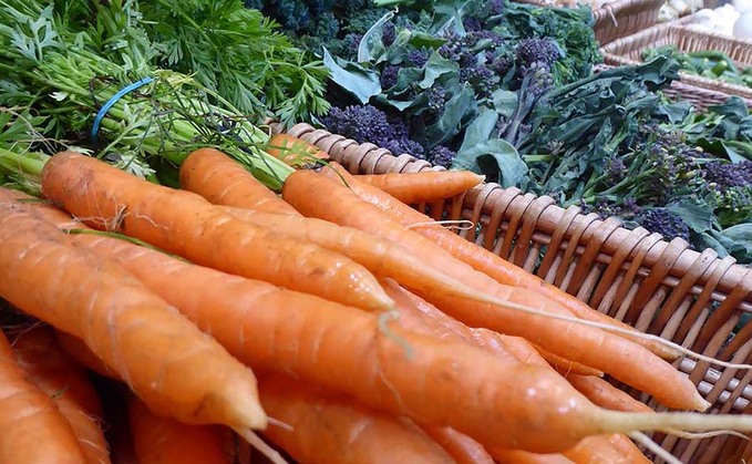 Government to buy more local food in public procurement