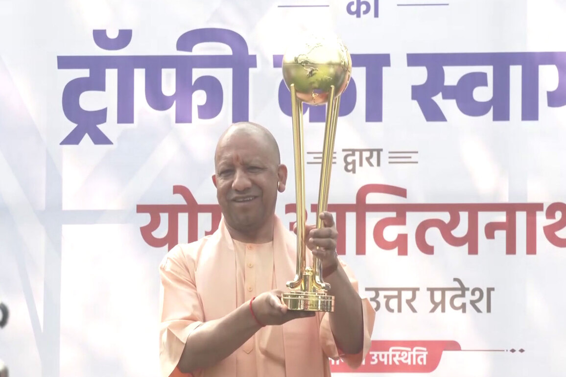 Uttar Pradesh CM Yogi Adityanath welcomes FIH Men's Junior Hockey World Cup trophy in Lucknow