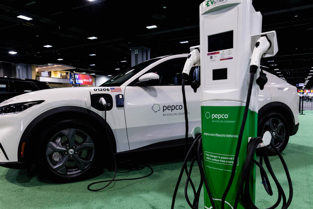 Major automakers tell Biden to reconsider rule propping up EVs that would kill gas-powered cars