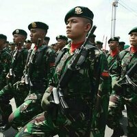 "Siap, Ndan!": Bahaya penggunaan bahasa militeristik dalam kehidupan sehari-hari