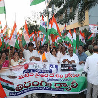 Telangana: Scuffle at BJP's Tiranga Rally in Khammam