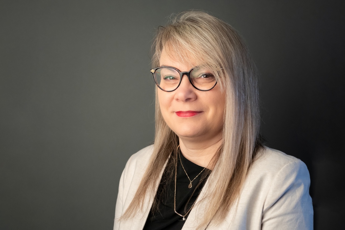 Dr. Pavlina Radia receives Angela Hildyard Recognition Award - University of Winnipeg News