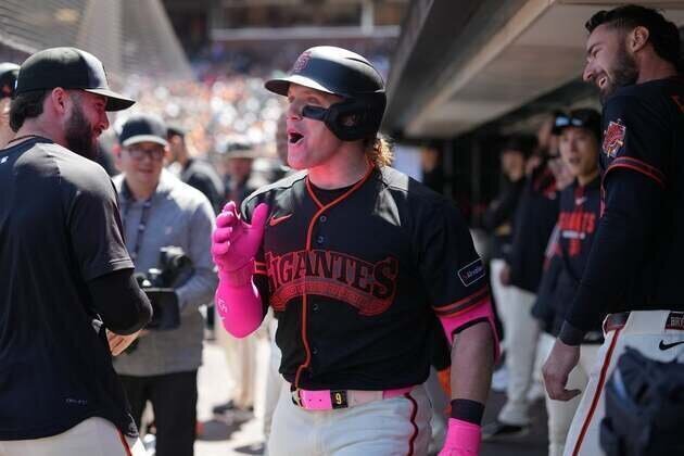White Sox, Giants eager to land final blow in series rubber game