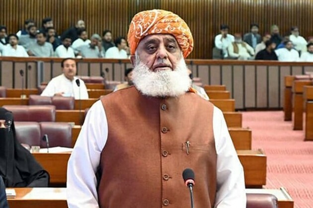 JUI-F chief condemns repatriation of Afghan nationals from Pakistan, urges international community to take note