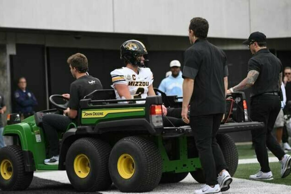 Missouri QB Beau Pribula (leg) carted off in loss at Vanderbilt