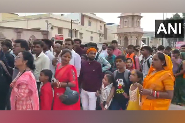 Devotees throng Ram Janmabhoomi Temple on 'Bada Mangal'