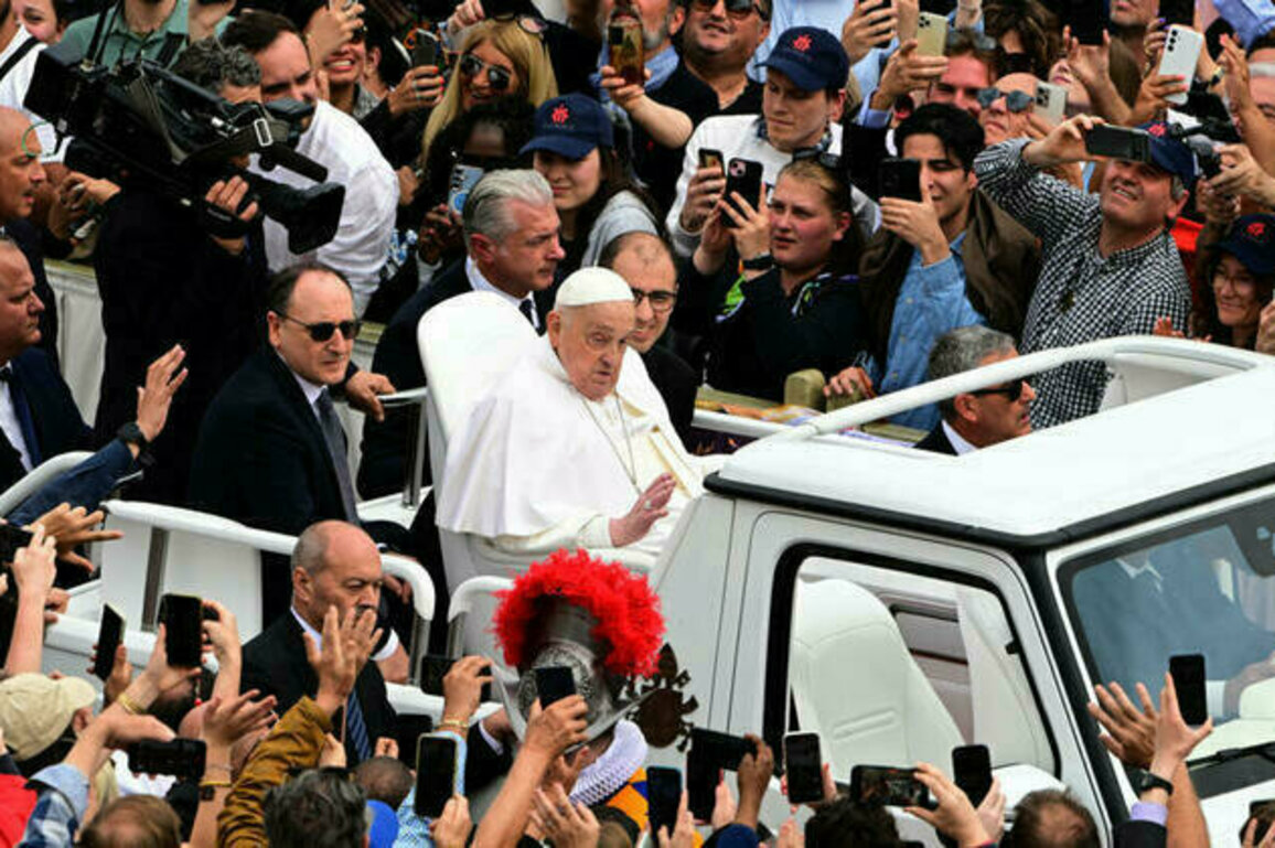 Pope Francis' death prompts worldwide mourning