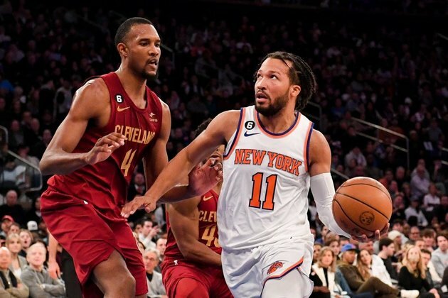 Streaky Knicks aim to end slide in clash with Cavaliers