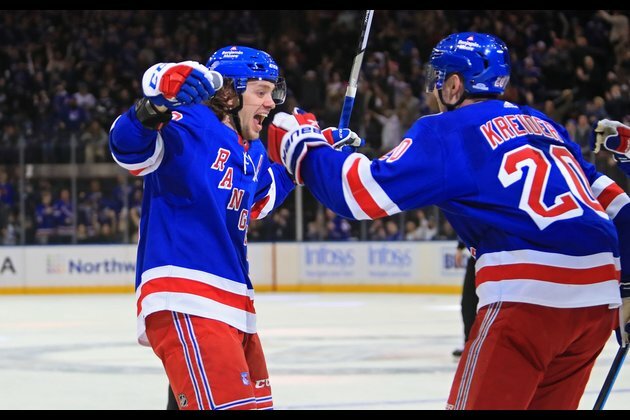 Chris Kreider's hat trick powers Rangers past Coyotes