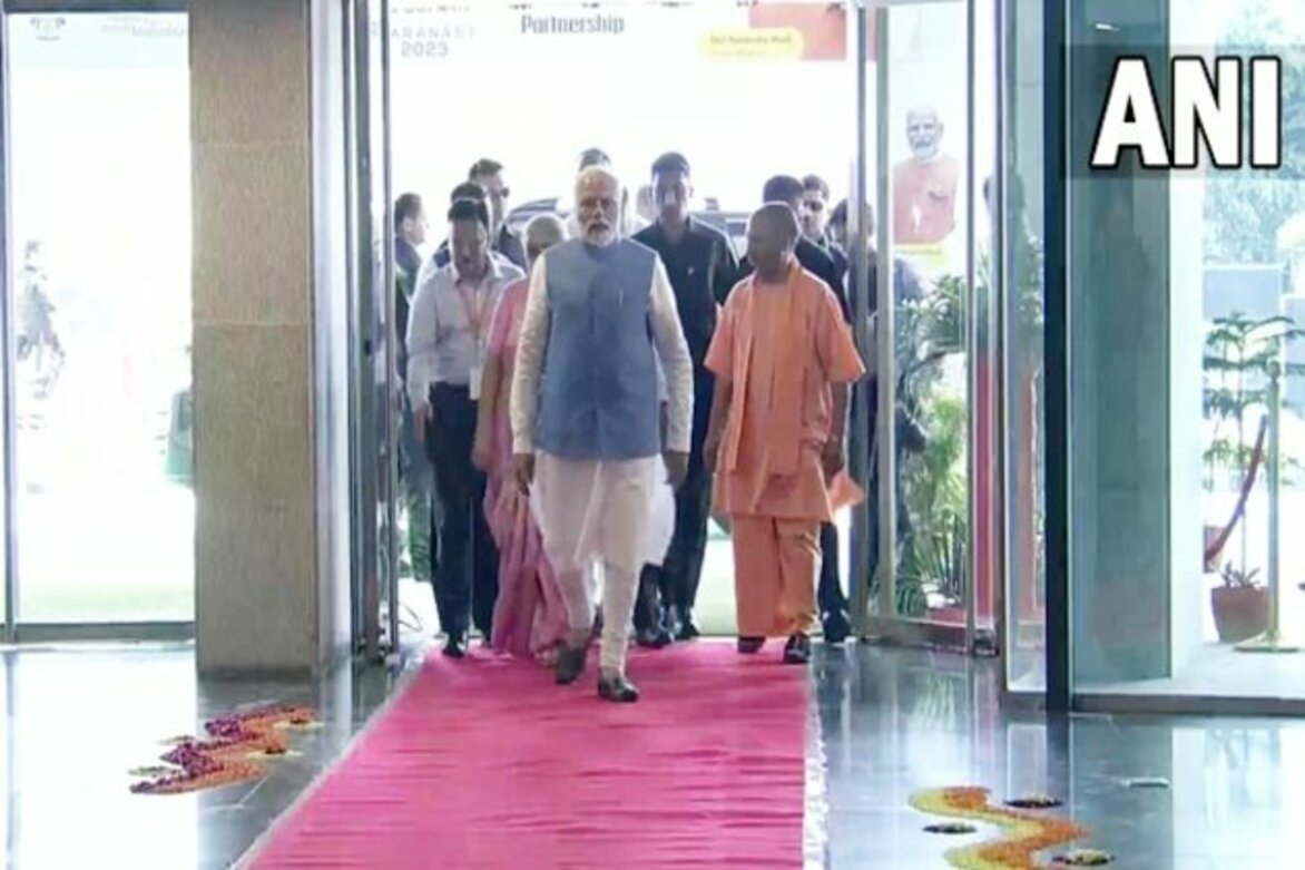 PM Modi arrives in Varanasi for 'One World TB Summit'