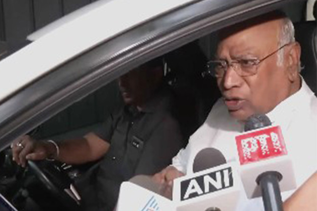 Mallikarjun Kharge accuses Centre of hiking fuel prices post-election ...